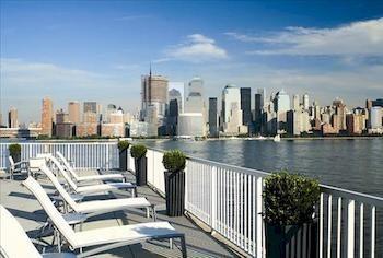 Hotel Cesar Suites At Harborside *
